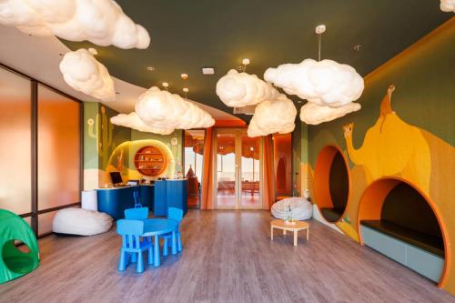 兒童遊戲俱樂部, 甲米亞當酒店 (Hotel Adam Krabi) in 喀比