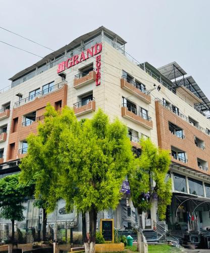 Grand Islamabad Hotel