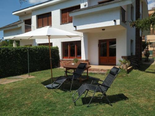 Casa amb jardí i llar de foc gîte à louer Prades