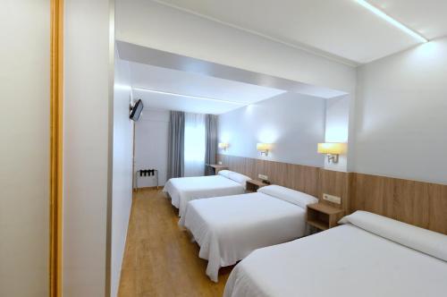 Hotel Pantón Room Type - Quadruple Room