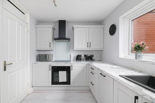 Stylish 1BD Canal-Side Flat with Private Garden, Birmingham (fotografie 3)