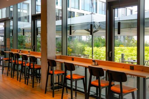 Restaurant, mightyTwice Hotel Achern in Achern