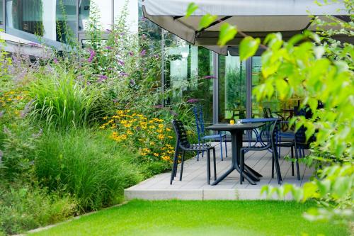 Altan/terrasse, mightyTwice Hotel Achern in Achern