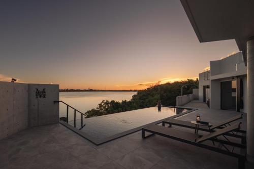 Swimming pool, Villa M BAYFRONT YONAHA -Pool&Sauna Retreat- in Miyakojima