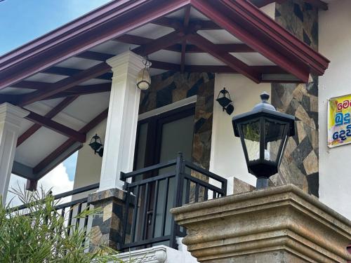 Terraza/balcón, Geethani's Villa in Hanwella