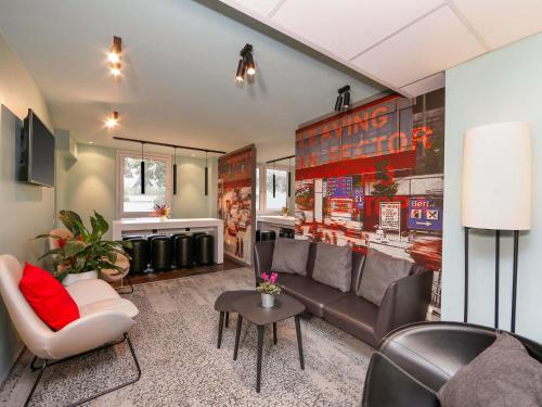 Bar/lounge, B&B HOTEL Berlin-Dreilinden in Kleinmachnow