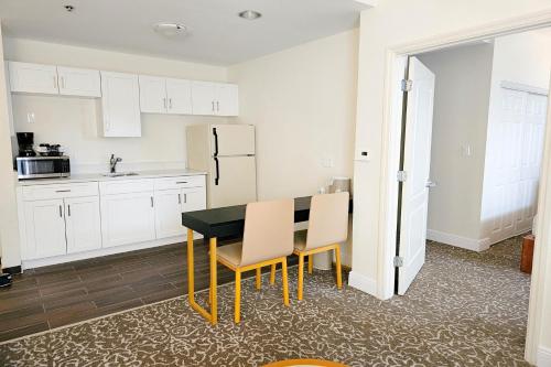 Montreal Suites