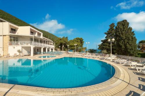 Hotel Faraon in Trpanj