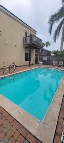 Beach & Palms condo condo - image 5