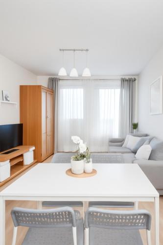 Apartament z Garażem blisko Lotniska