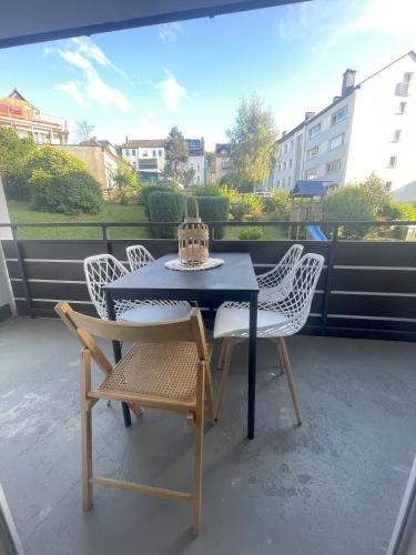 Lüdenscheid Apartment Ludenscheid - Zentral & Ruhig mit Balkon 3-Star Single Room restaurant