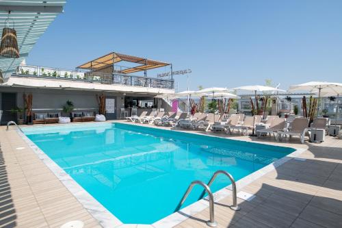 בריכת שחיה, Capsis Hotel Thessaloniki in סלוניקי