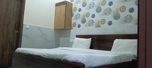 Hotel Rk Palace Vrindavan 여행 추천 - 로드트립