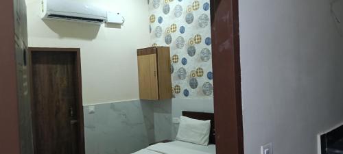 Hotel Rk Palace Vrindavan 여행 추천 - 로드트립