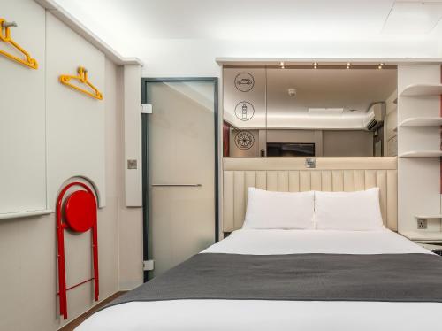 room detail thumbnail 0