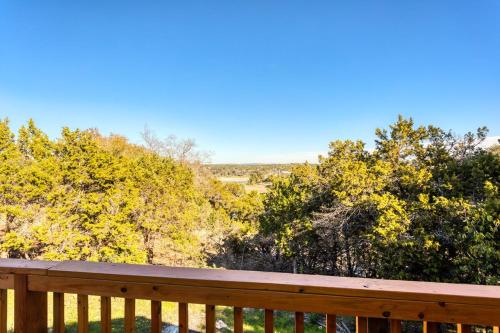 Mountain Top Retreat in Canyon Lake (TX)