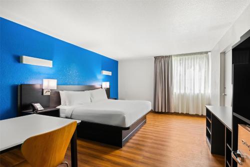 Motel 6-Miami FL - image 6