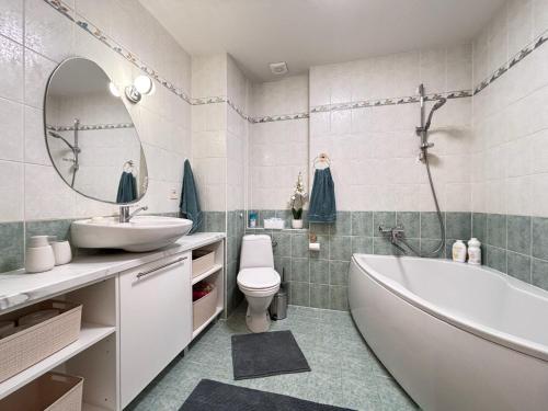 Elegant and bright flat in a quiet area, Riga (foto 3)