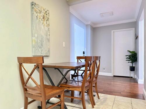 Atlanta Downtown Onsite Parking King! 3BR LM 06 Units thumb 3