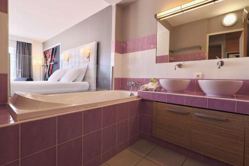 LOVE ROOM Jardin d'Eden BY AGN JE117 - Suite Junior Premium 