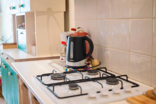 Petite Maison de Resource avec Cuisine in Rennes-les-Bains