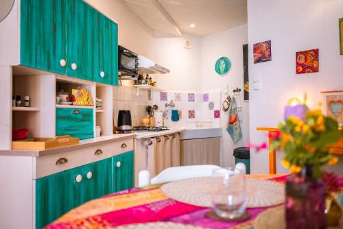 Petite Maison de Resource avec Cuisine in Rennes-les-Bains
