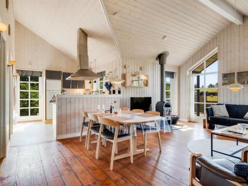 Holiday Home Annemie - 1-8km from the sea by Interhome in Saltum