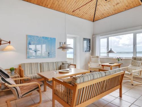  Holiday Home Grumme - 30m to the fjord by Interhome in Ølsted