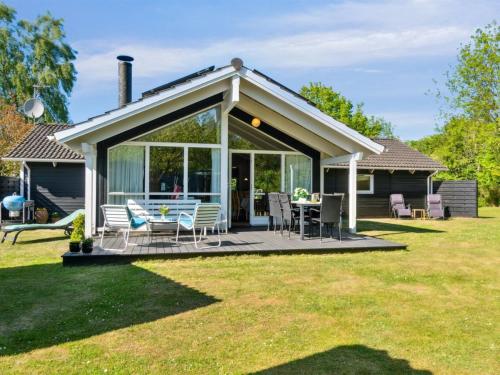  Holiday Home Sophi - 425m from the sea by Interhome in Fårevejle