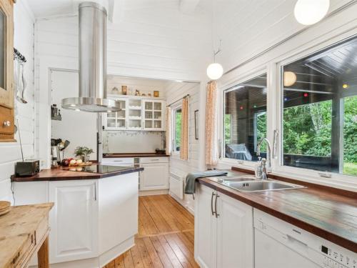 Holiday Home Nititzki - 600m from the sea by Interhome in 尼克賓西蘭島