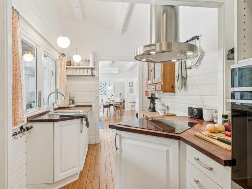 Holiday Home Nititzki - 600m from the sea by Interhome in 尼克賓西蘭島