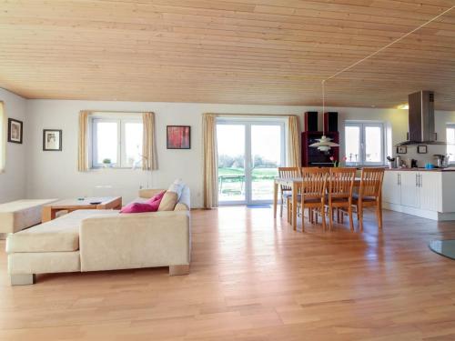  Apartment Ettie - 6km from the sea by Interhome in Faxe