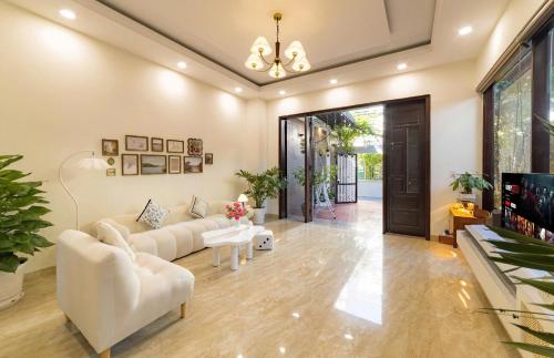 Danang's House near Da Nang Railway Station