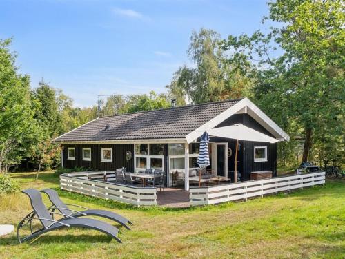  Holiday Home Amola - 1-6km from the sea by Interhome in Højby