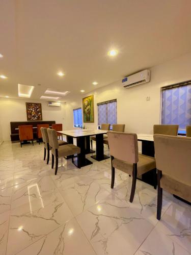 Debayview Hotel in อซาบา