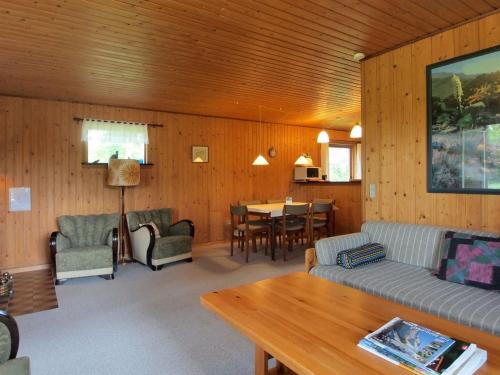  Holiday Home Thing - 200m from the sea by Interhome in Askeby
