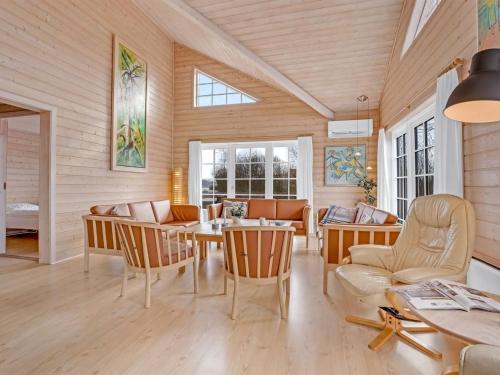 Holiday Home Zişan - 1-1km from the sea by Interhome (Holiday Home Zisan - 1-1km from the sea by Interhome) in 伊德斯特納