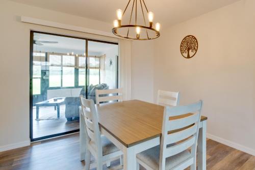 Walk to Lake Geataway with Yard in Inverness in Hernando (FL)