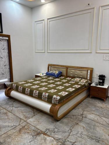 Gift city farmhouse