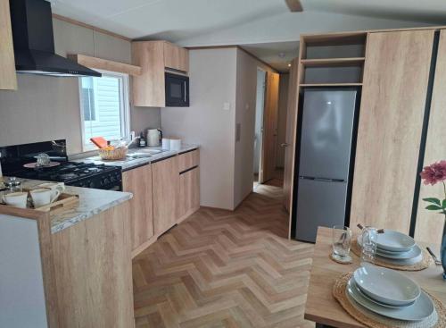 Cocina, Karan Lodge in Mildenhall