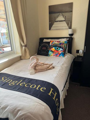 Single room, private bathroom