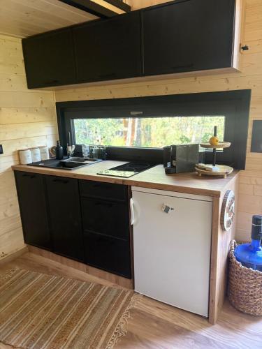 ToTu Tiny House Sauna & wanna ogrodowa in Томіце