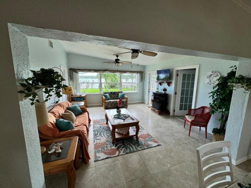 Waterfront Oasis- 3 bedroom on the River in Sebastian (FL)