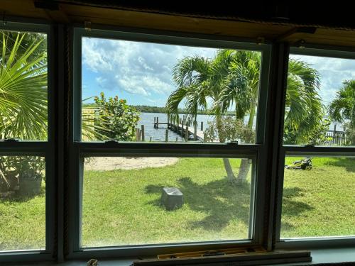 Waterfront Oasis- 3 bedroom on the River in Sebastian (FL)