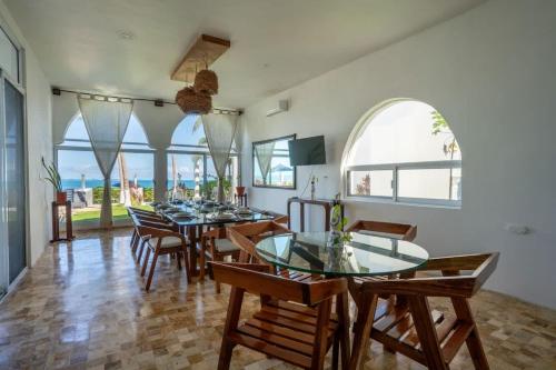Unique 5BR Beachfront Villa w/ Private Pool!