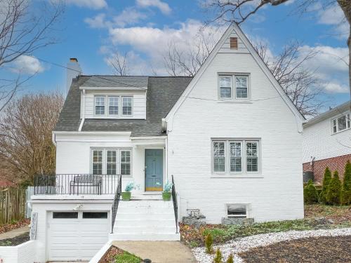 ทัศนียภาพภายนอกโรงแรม, Roomy Oasis DC area pet friendly in ซิลเวอร์สปริงค์ (MD)