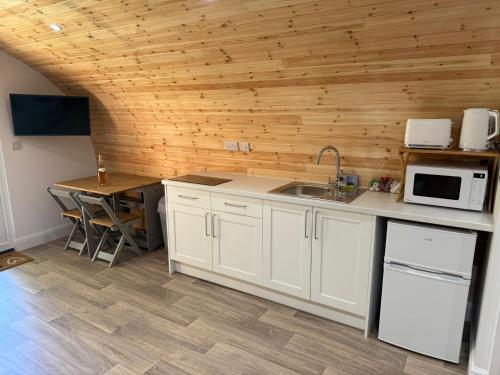 The Cabin in Arundel