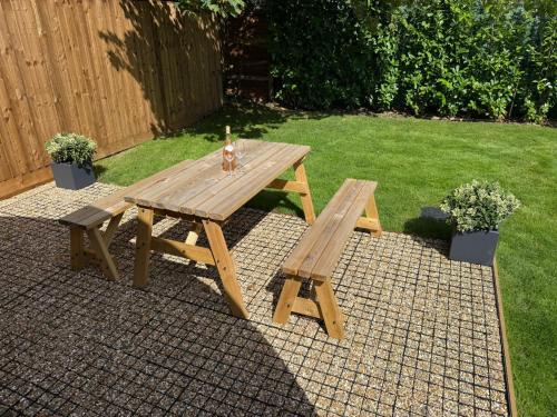 The Cabin in Arundel