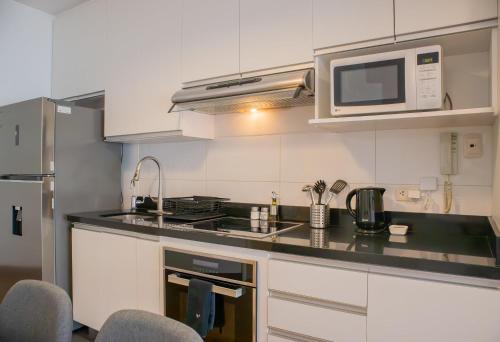 Wonderful 1BR with Great Deco in Miraflores - image 2
