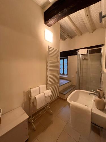 Casa Rossa - Sweet Harmony in Castellinaldo